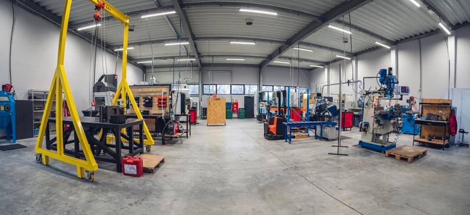 mmt mould machining technoloigy konstrukcja form obróbka metali formy wtryskowe park maszynowy narzędzia maszyny detale